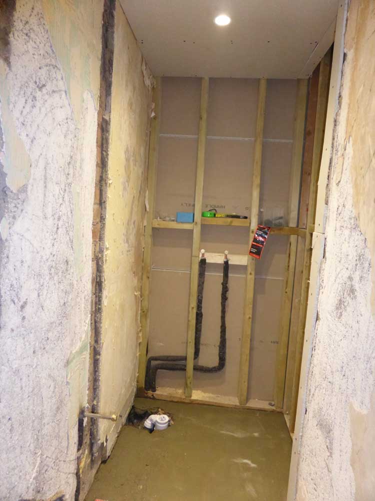 Willesden under stair toilet extension (before)